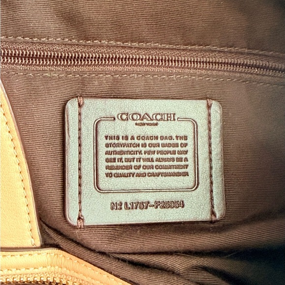 Coach Lexy Shoulder Bag Bundle - Picture 4 of 8